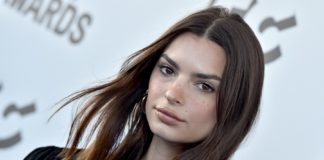 Emily Ratajkowski is a blonde now, and it looks INCREDIBLE