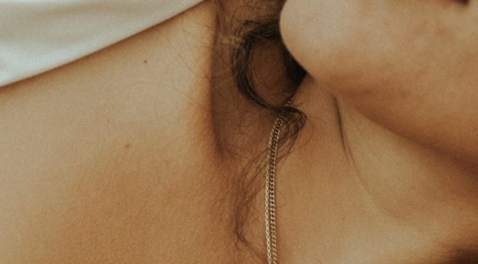 How to Find Acceptance for Your Body After Baby